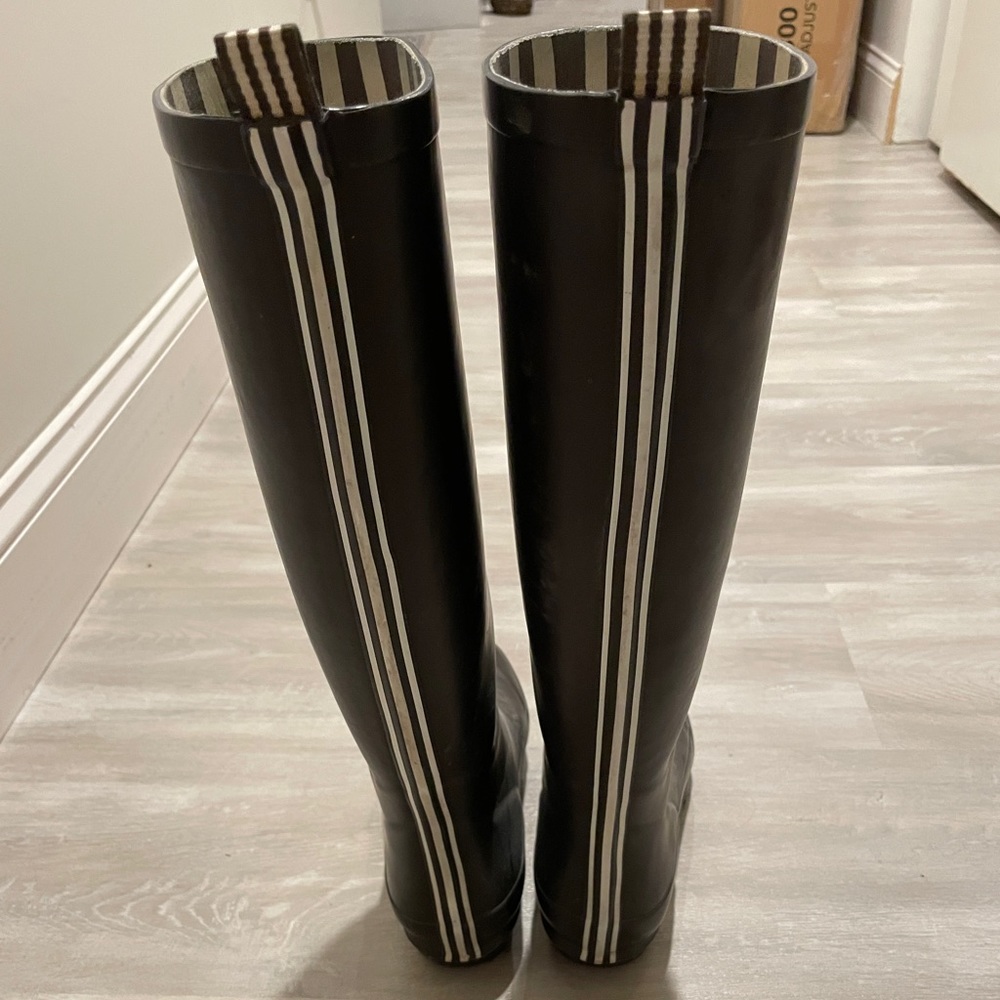 HENRI BENDEL TALL RAINBOOTS